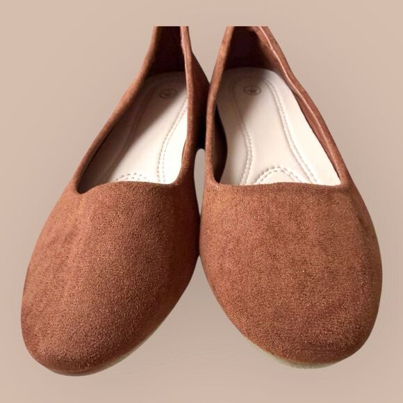 Shein Women's Size 7 38 Brown Faux Suede Heeled Slip On Loafers Pumps - Picture 4 of 9